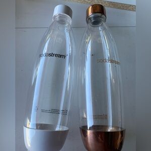 Sodastream Carbonating Water 1 Liter Bottles Replacement Source OEM Lot Of 2